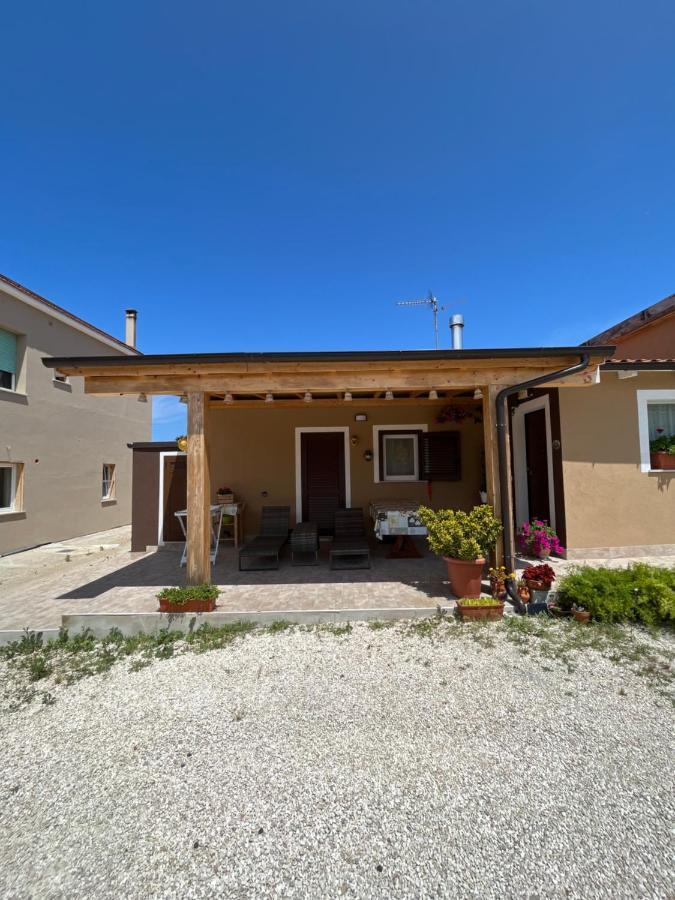 Villa Il Casale Del Nonno Armando Torrevecchia Teatina Exterior foto